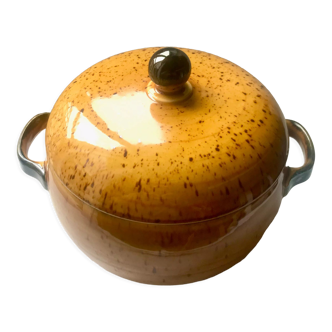 Stoneware tureen