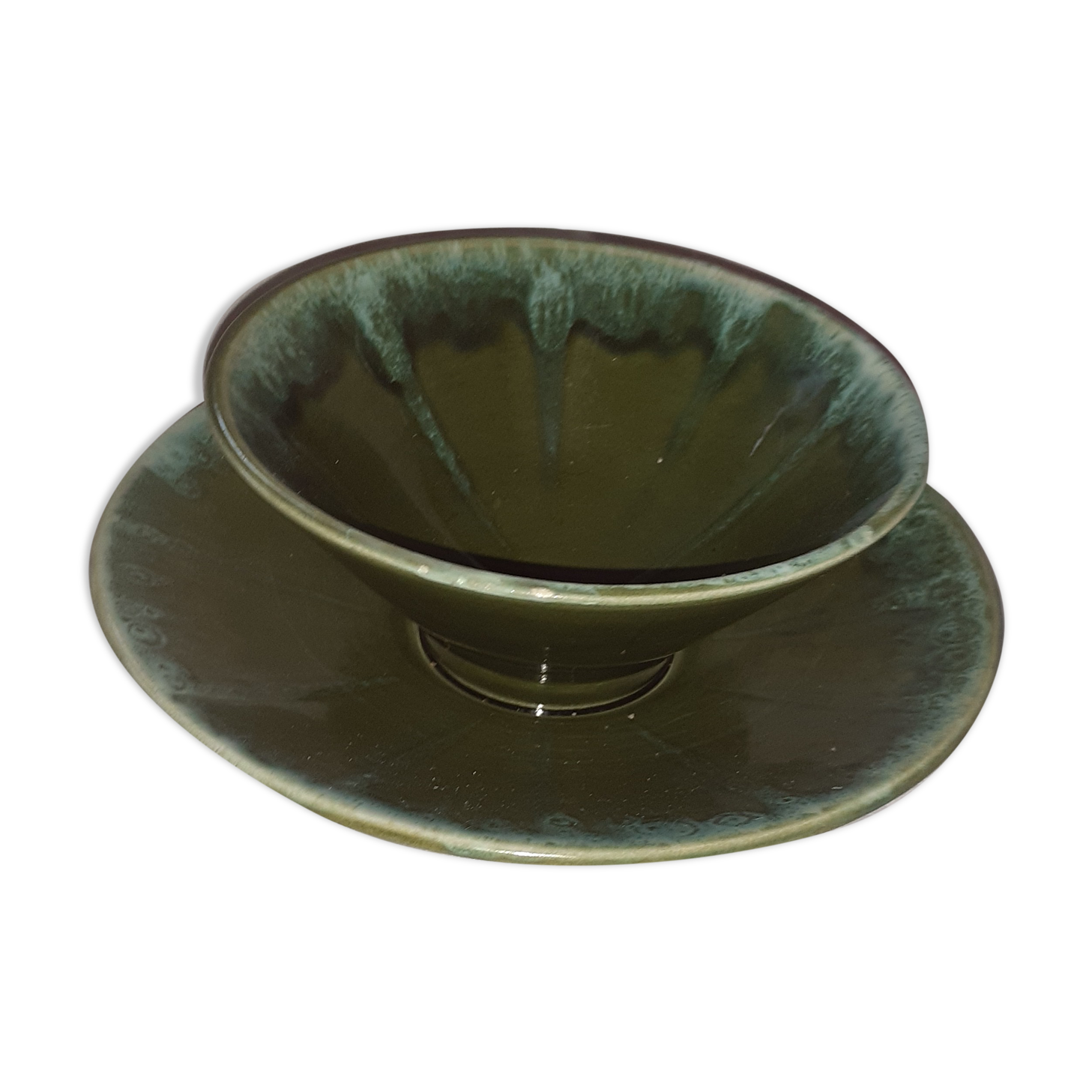 Bowl with green ceramic saucer attached