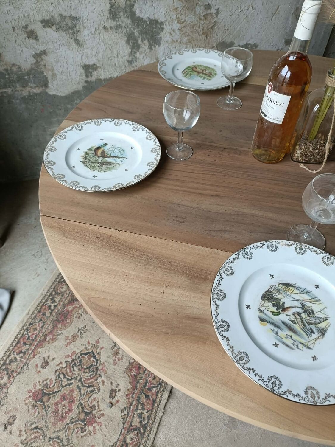 Round table