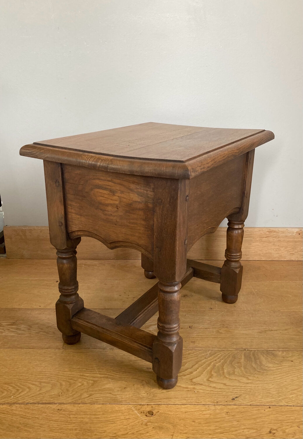 Chest bedside twentieth century solid oak pegged base spacer