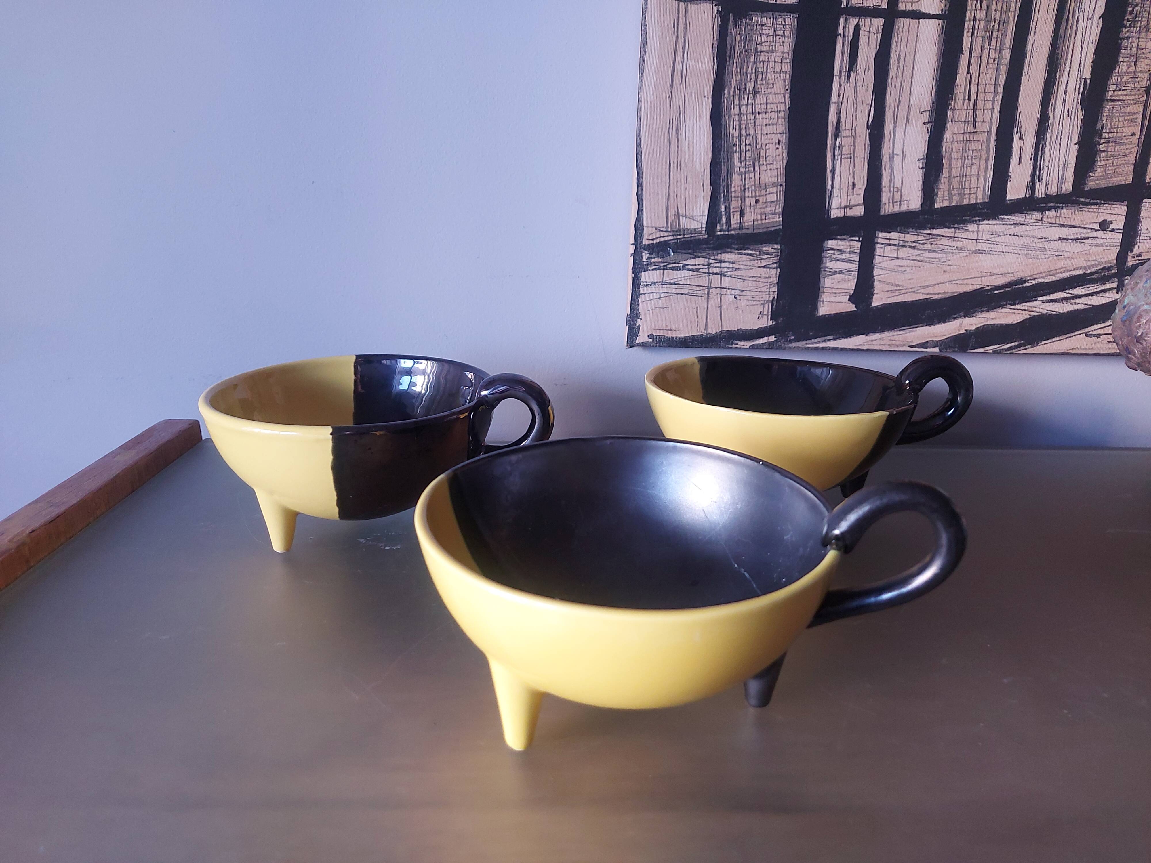 3 bowls, vintage Vallauris ceramic tripod cups