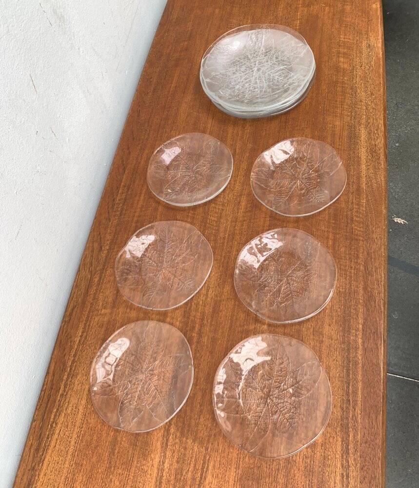 Vintage floral glass plates from Sweden by Ann Wärff for Kosta Boda, set of 11.