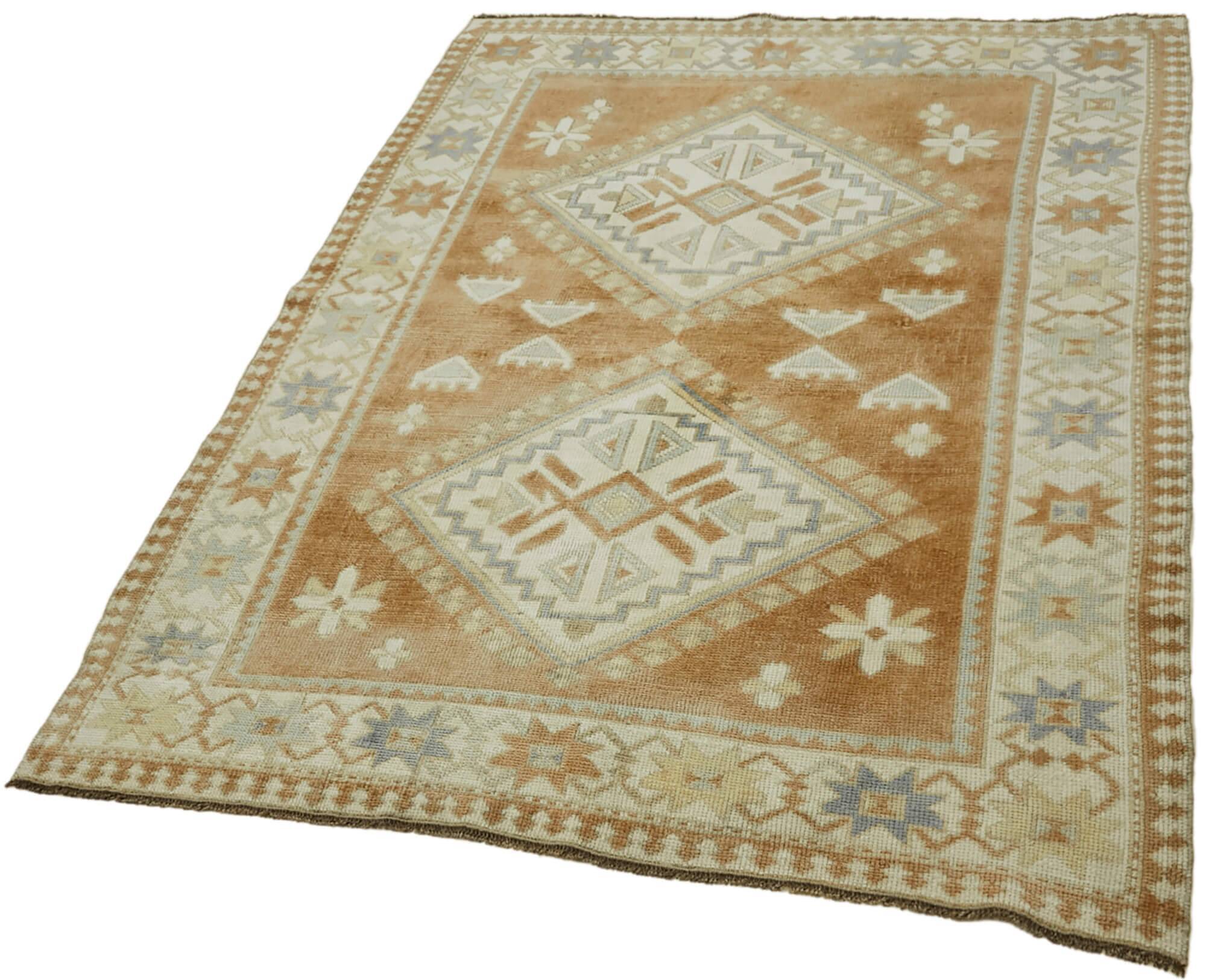 Turkish Vintage Anatolian Rug 128 cm x 172 cm