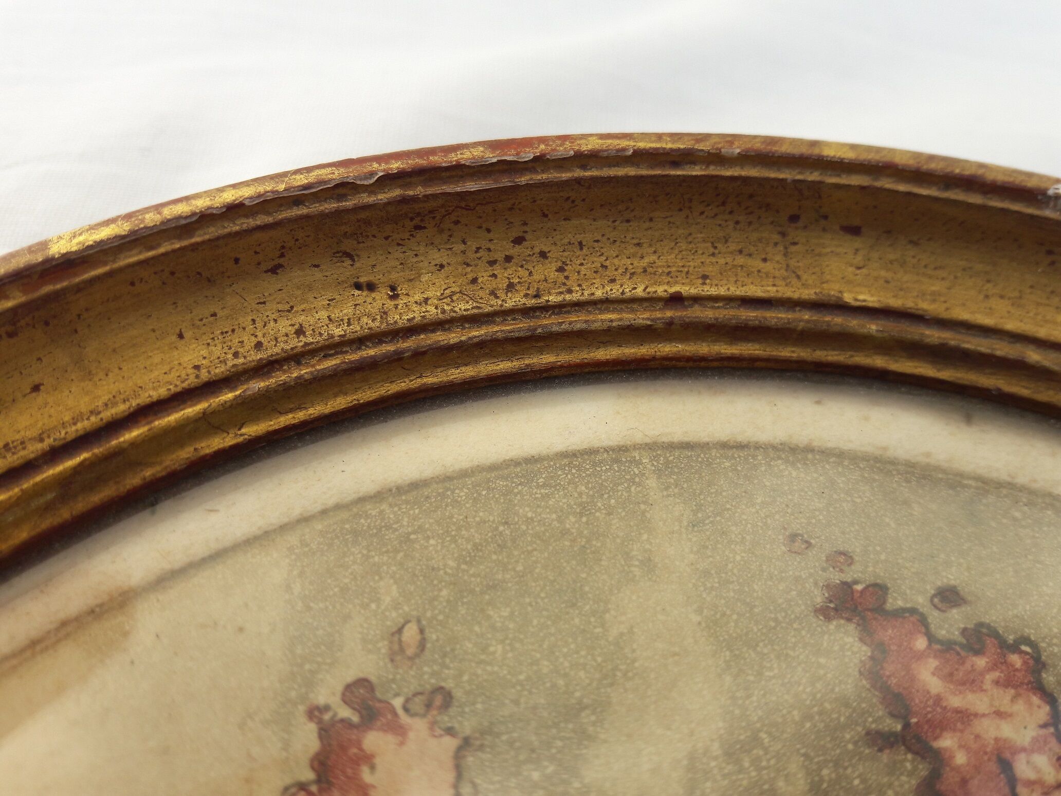 Engraving round frame
