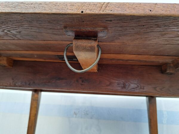 Table ancienne atypique