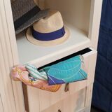 Asymmetrical cabinet