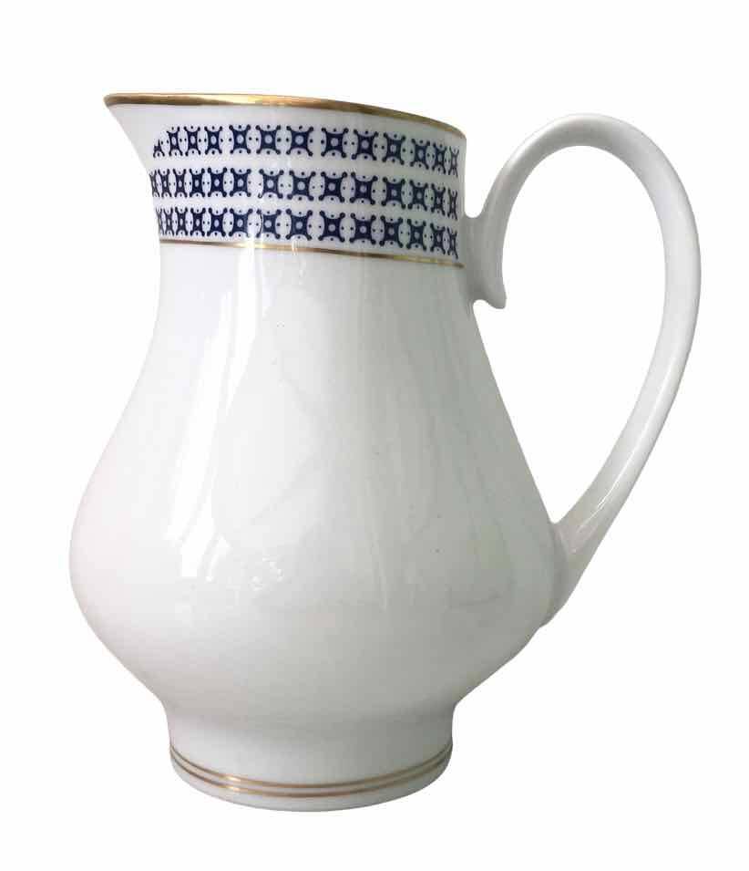 Pichet en porcelaine allemande