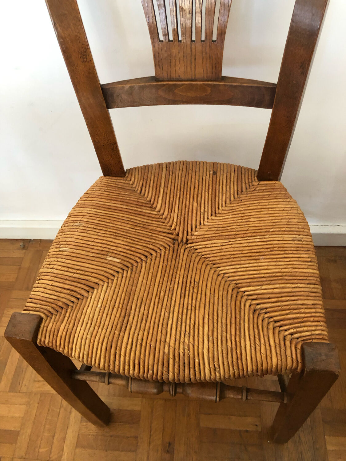 Pair of rustic mulched chairs