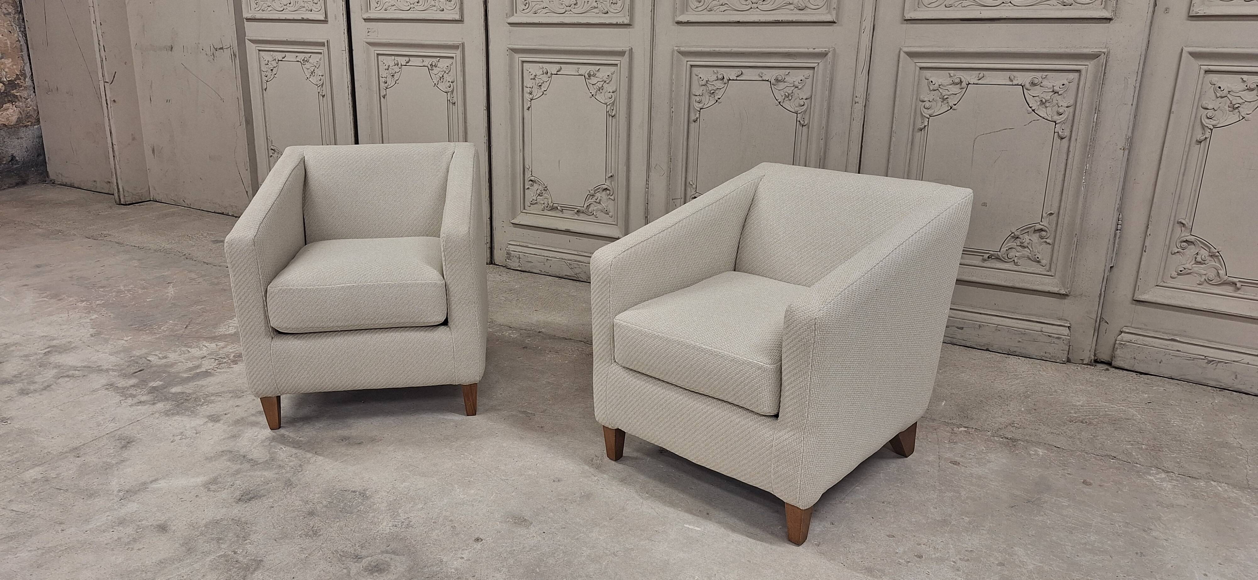 MARCO ARMCHAIR
