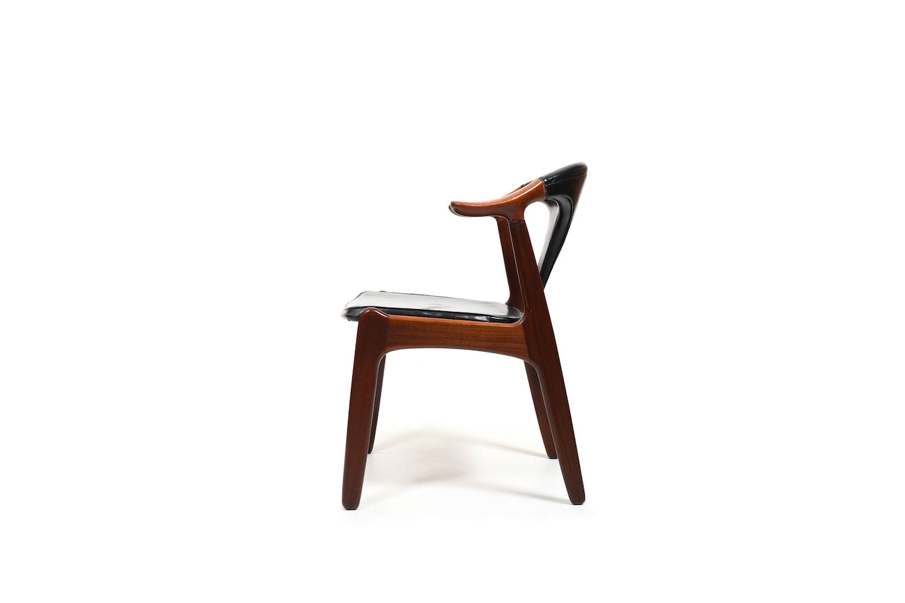 Danish Cow Horn Chair in Teak and Leather by H.P. Hansen