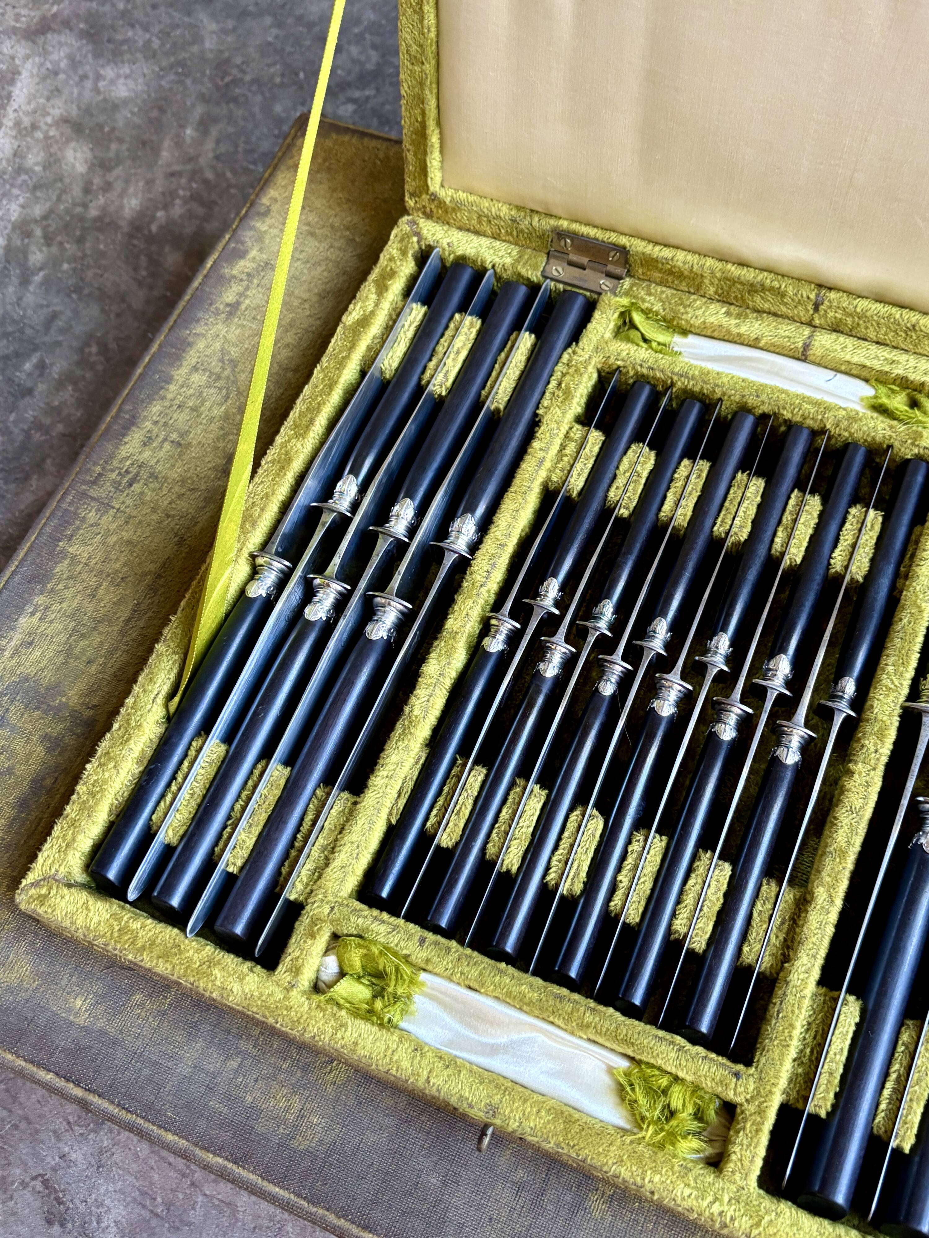 68-piece silver-plated and black ebony cutlery set with 4 velvet cases