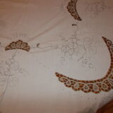 Vintage embroidered tablecloth 250 x 170 and 12 towels