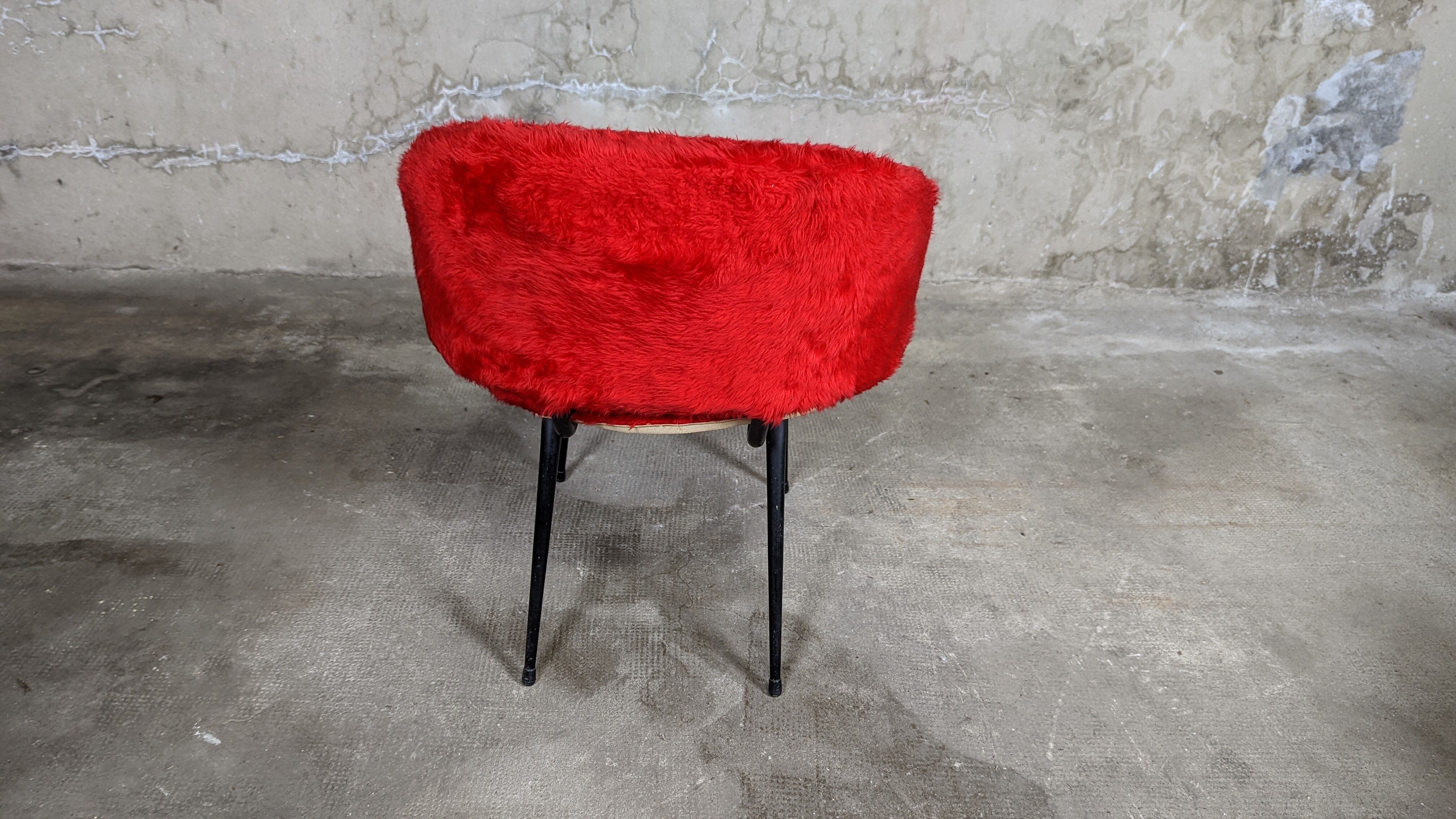 Vintage moumoute chair set