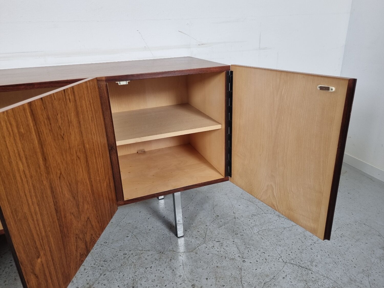 Scandinavian row in rosewood and chrome, 60s