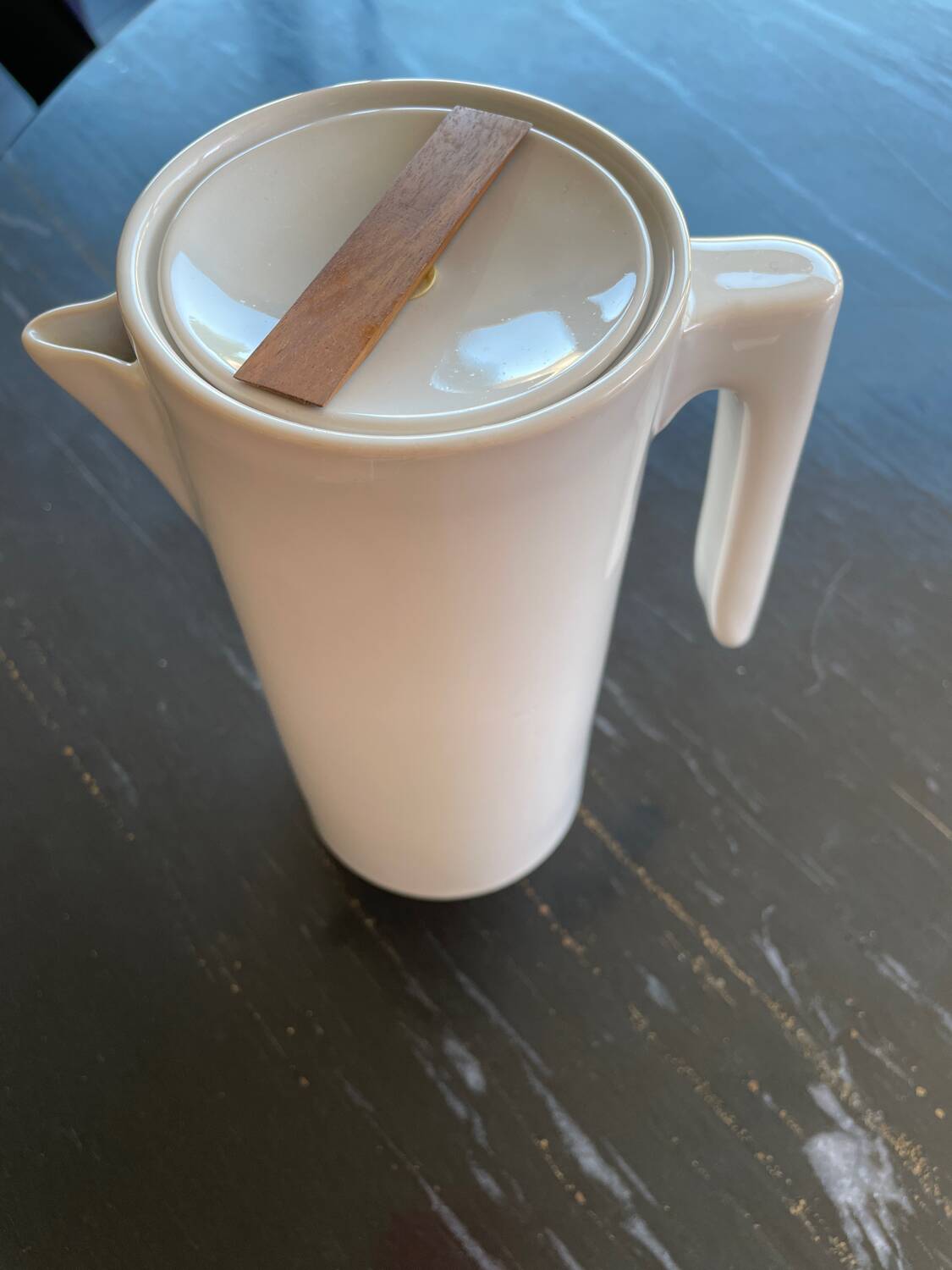 White Habitat carafe, Greco line