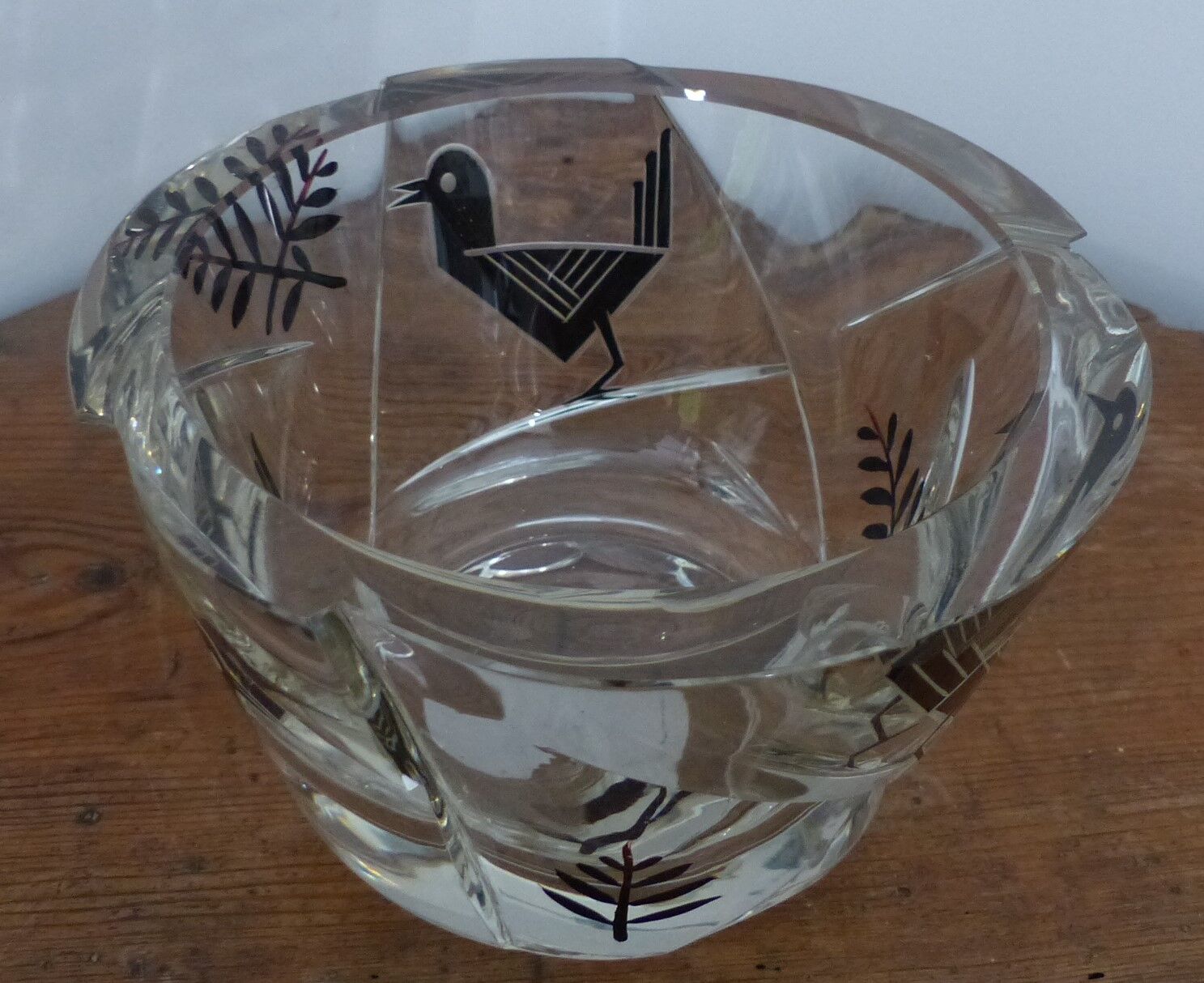 Cut glass cut decoration birds