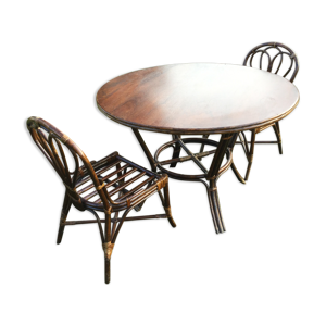 Table et chaises en rotin
