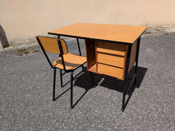 Ensemble bureau et chaise en formica, années 60