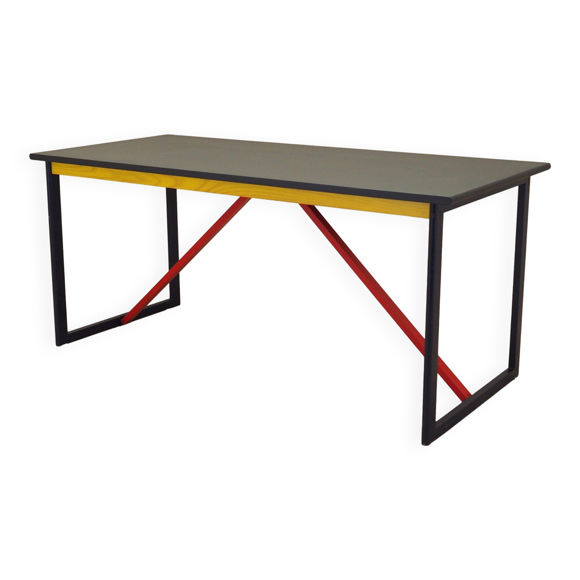 Bureau en acacia, design italien, années 1980, production : Italie