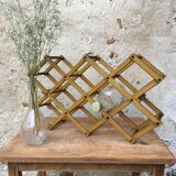 Foldable wooden bottle holder