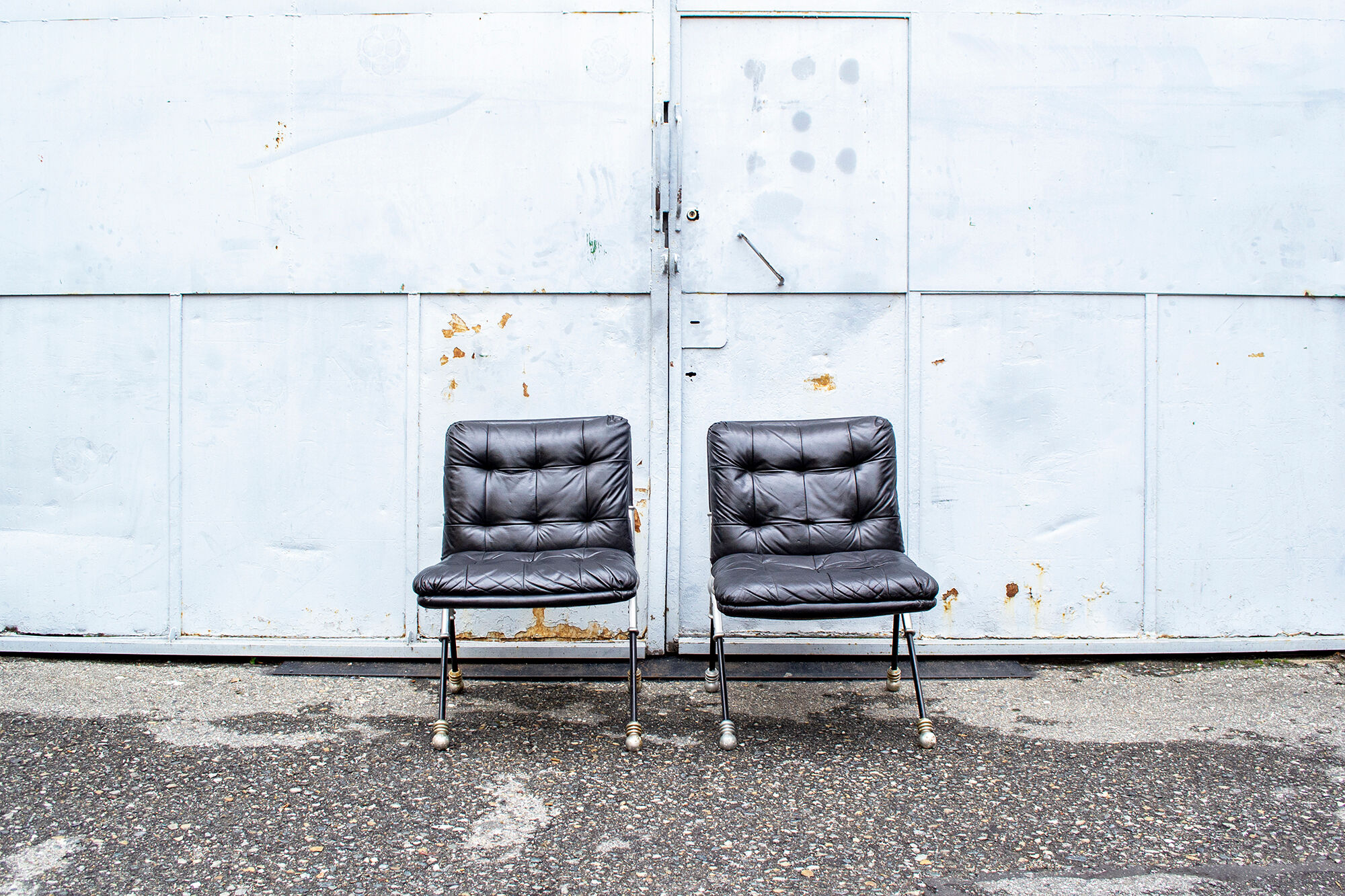 Pair of leather armchairs by Sormani Italy, 1980s