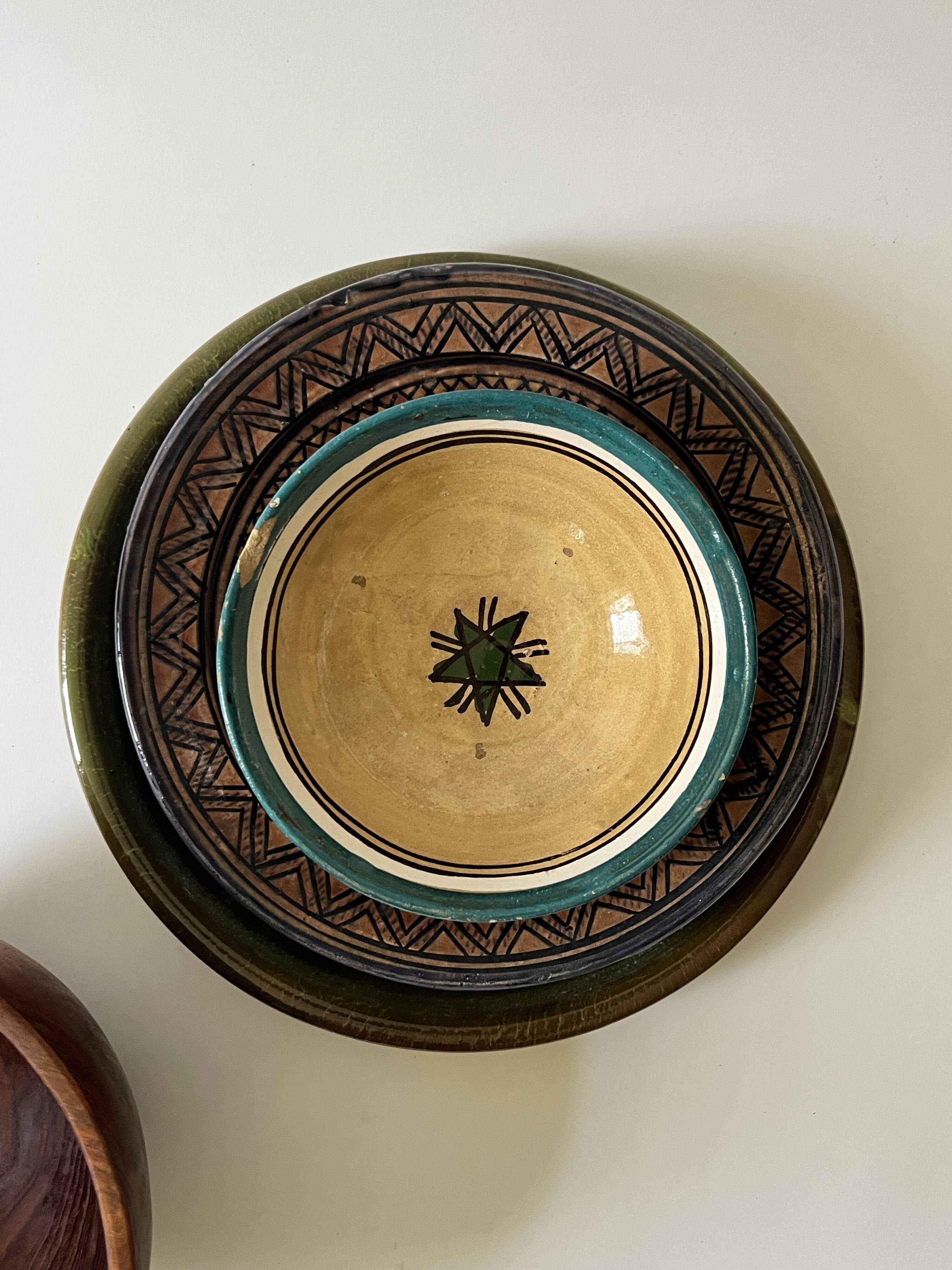 Antique Berber pottery in glazed ceramic