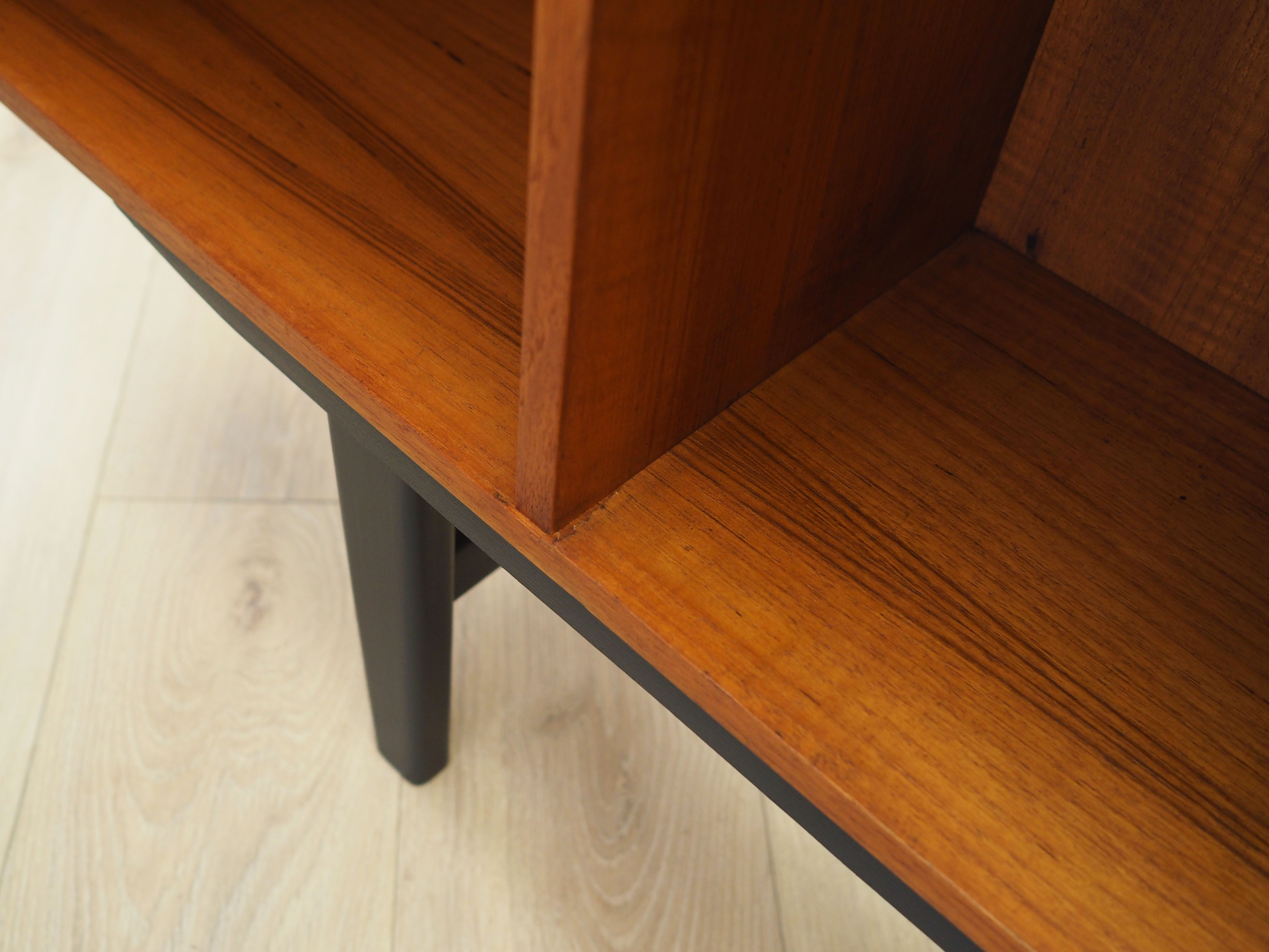 Teak bookcase, Danish design, 1970s, production: Farsø Møbelfabrik