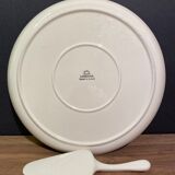 Pie tray with pie shovel in Gien earthenware, Lorraine décor