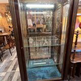 Louis XVI style display cabinet, in mahogany and mahogany veneer, with a red marble top with gallery