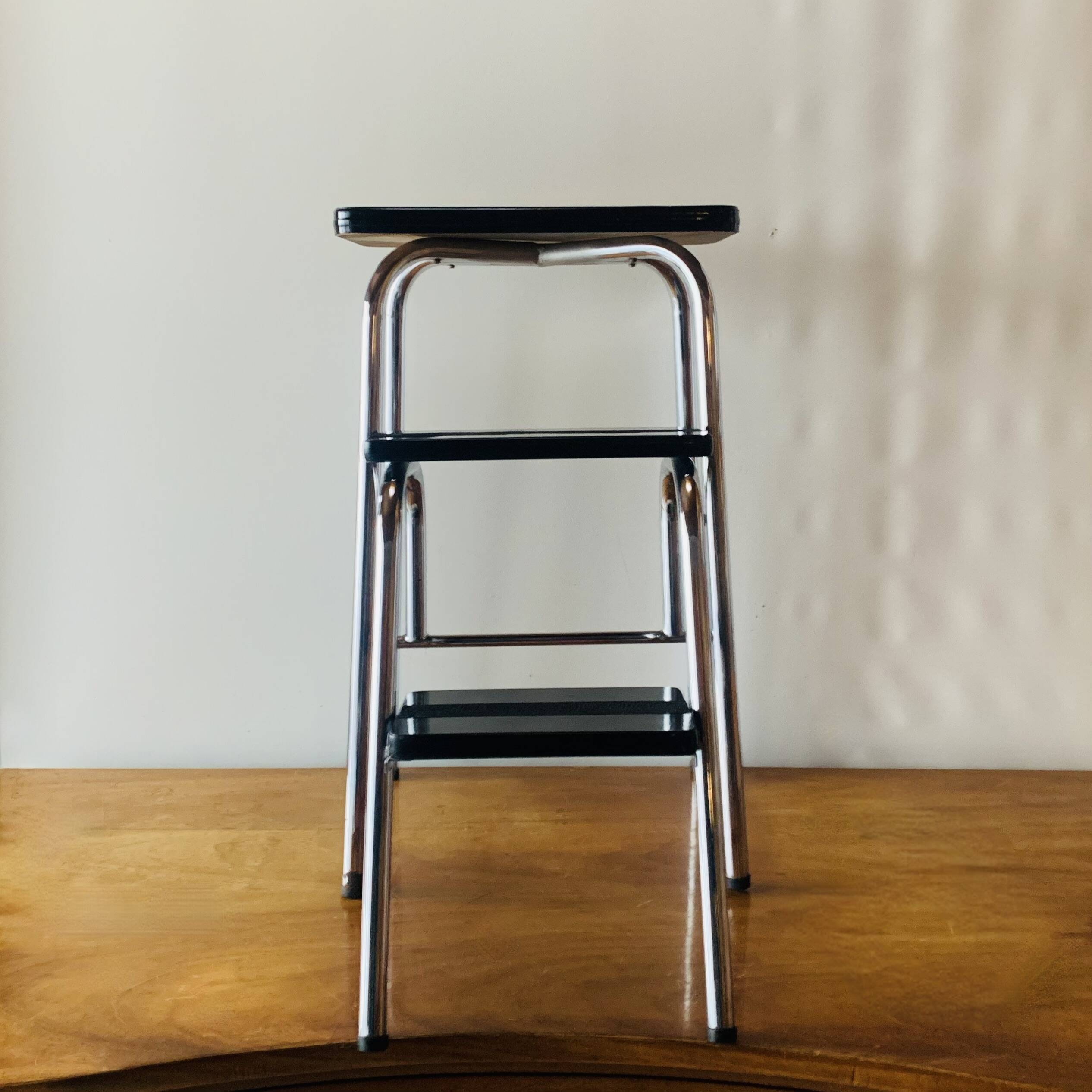 Tabouret escabeau vintage en formica noir et acier chromé