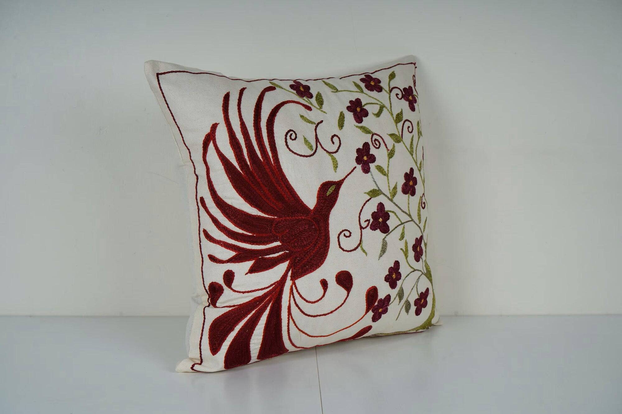 Housse de coussin brodée vintage 48x48 cm
