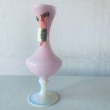 Vase en opaline rose