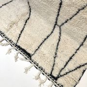 Moroccan Berber carpet Beni Ouarain with black graphic patterns 3,09x1.99m