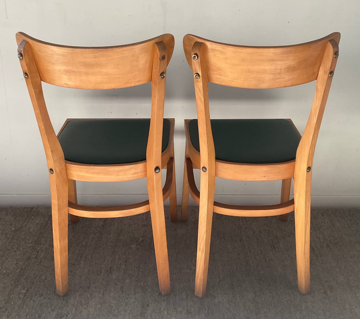 Paire de chaises scandinaves en hêtre massif