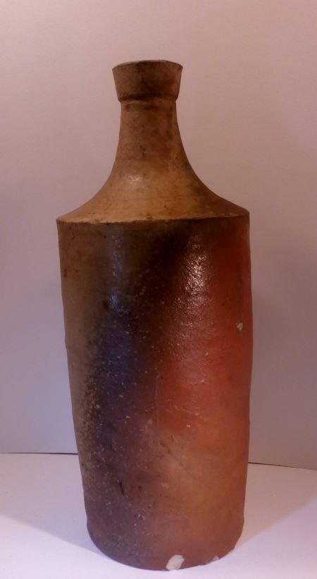 Ancienne bouteille en grès