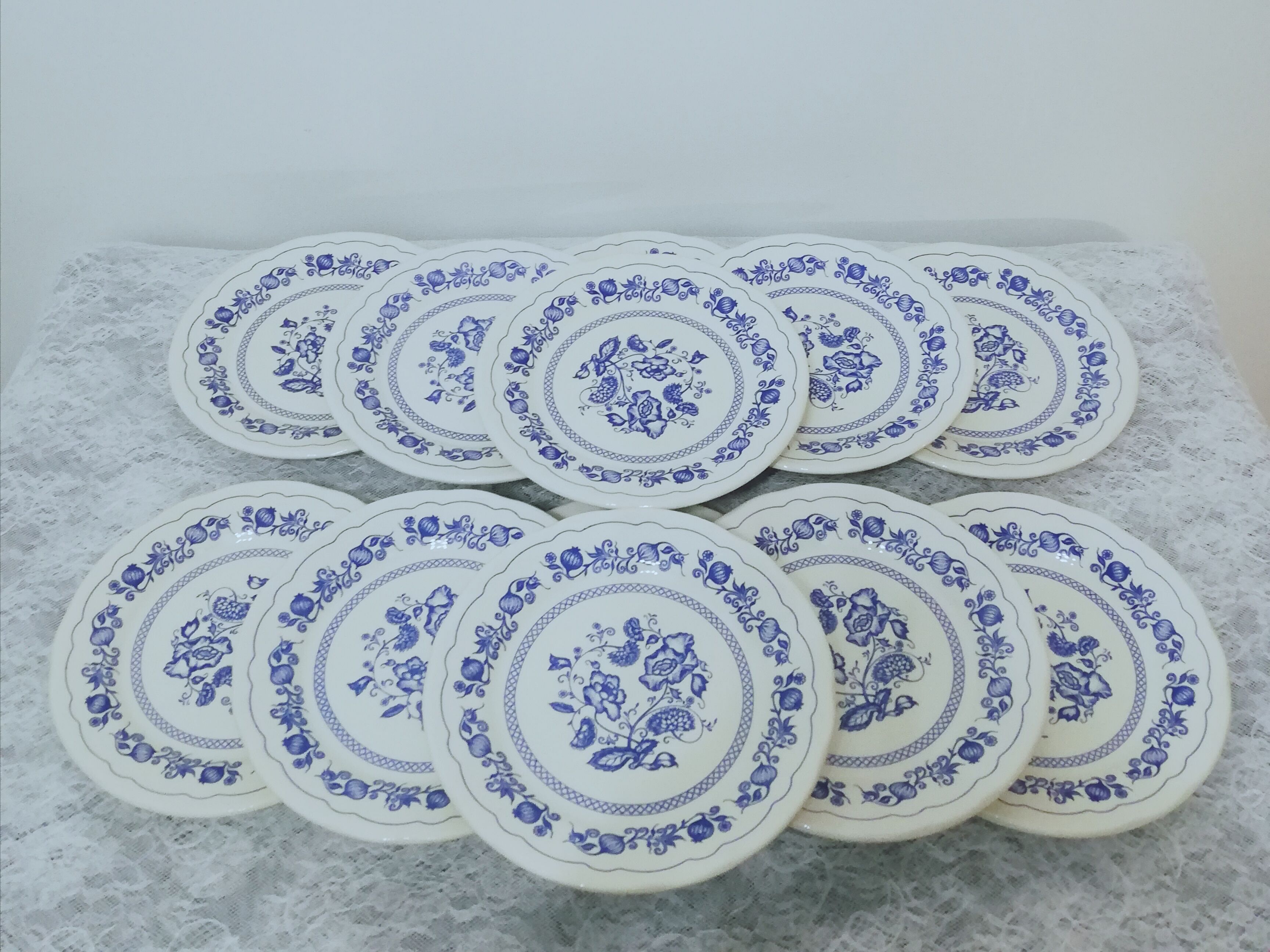12 assiettes à dessert en terre de fer italienne