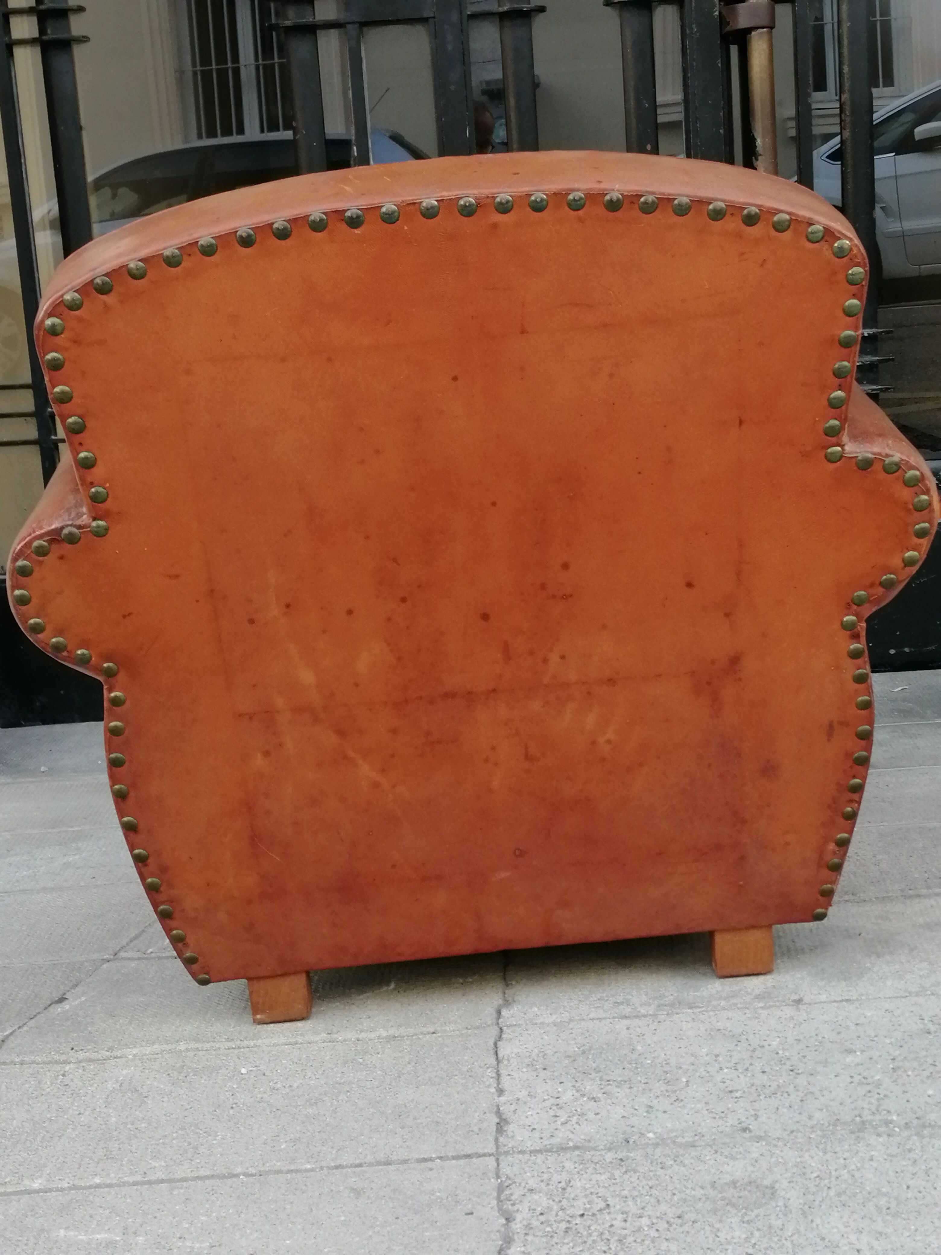 Leather club chair from the 1940s