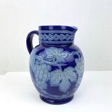 Pitcher in Alsace sandstone - vine theme - grape pattern