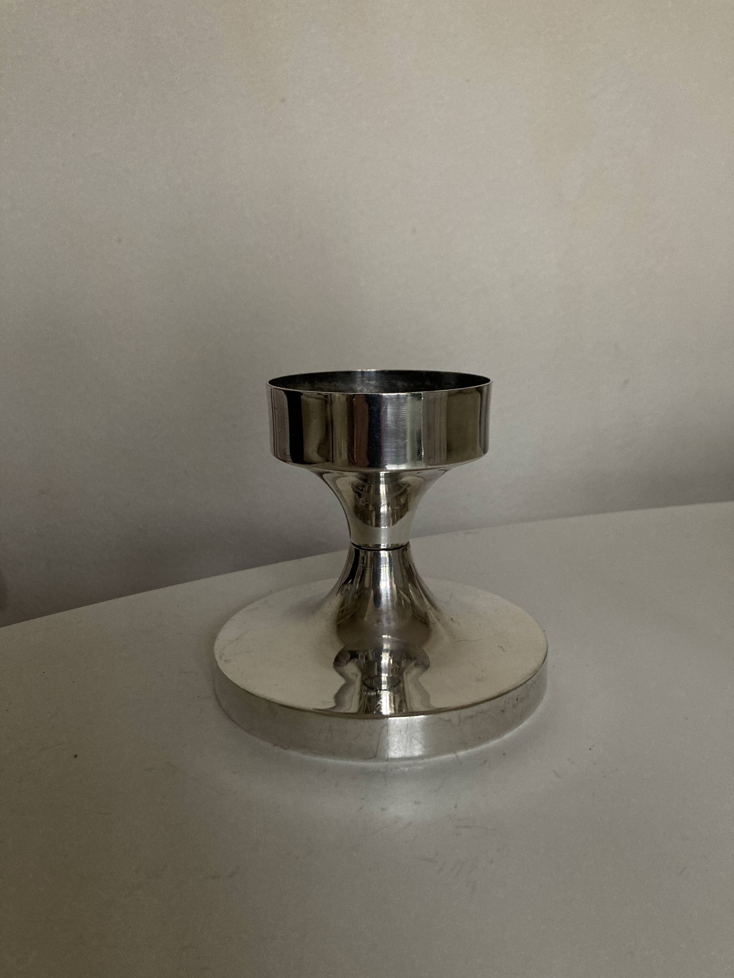 Tulip footed candle holder in silver metal 1970