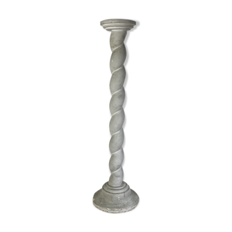 Twisted plaster column