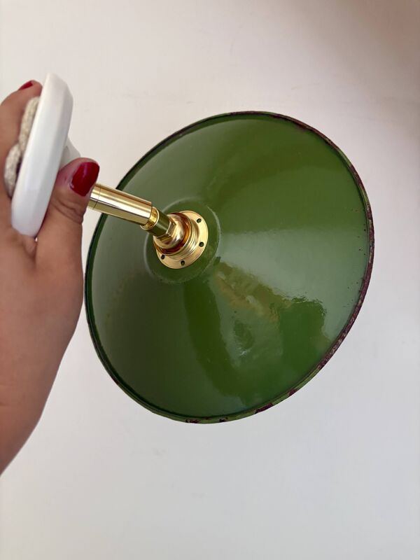 Applique abat-jour vintage en tôle émaillée verte et blanche