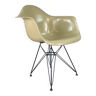 Eames Herman Miller 2nd generation DAR fibreglass chair in  parchment / white