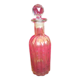 Carafe en verre taillé