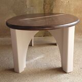 Oval coffee table