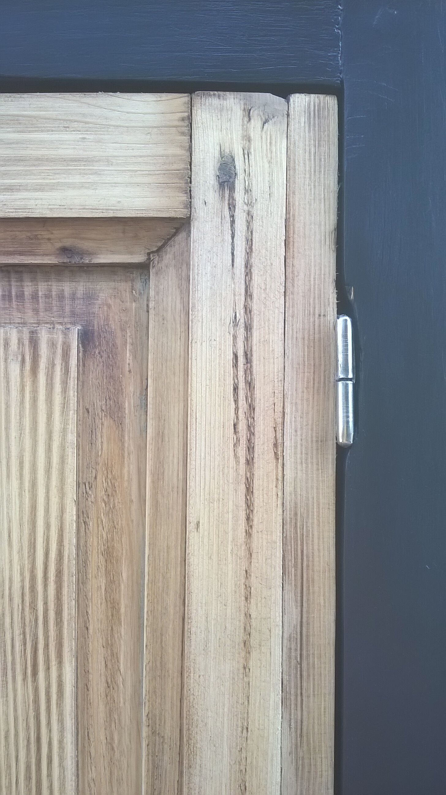 Cabinet patina black and green