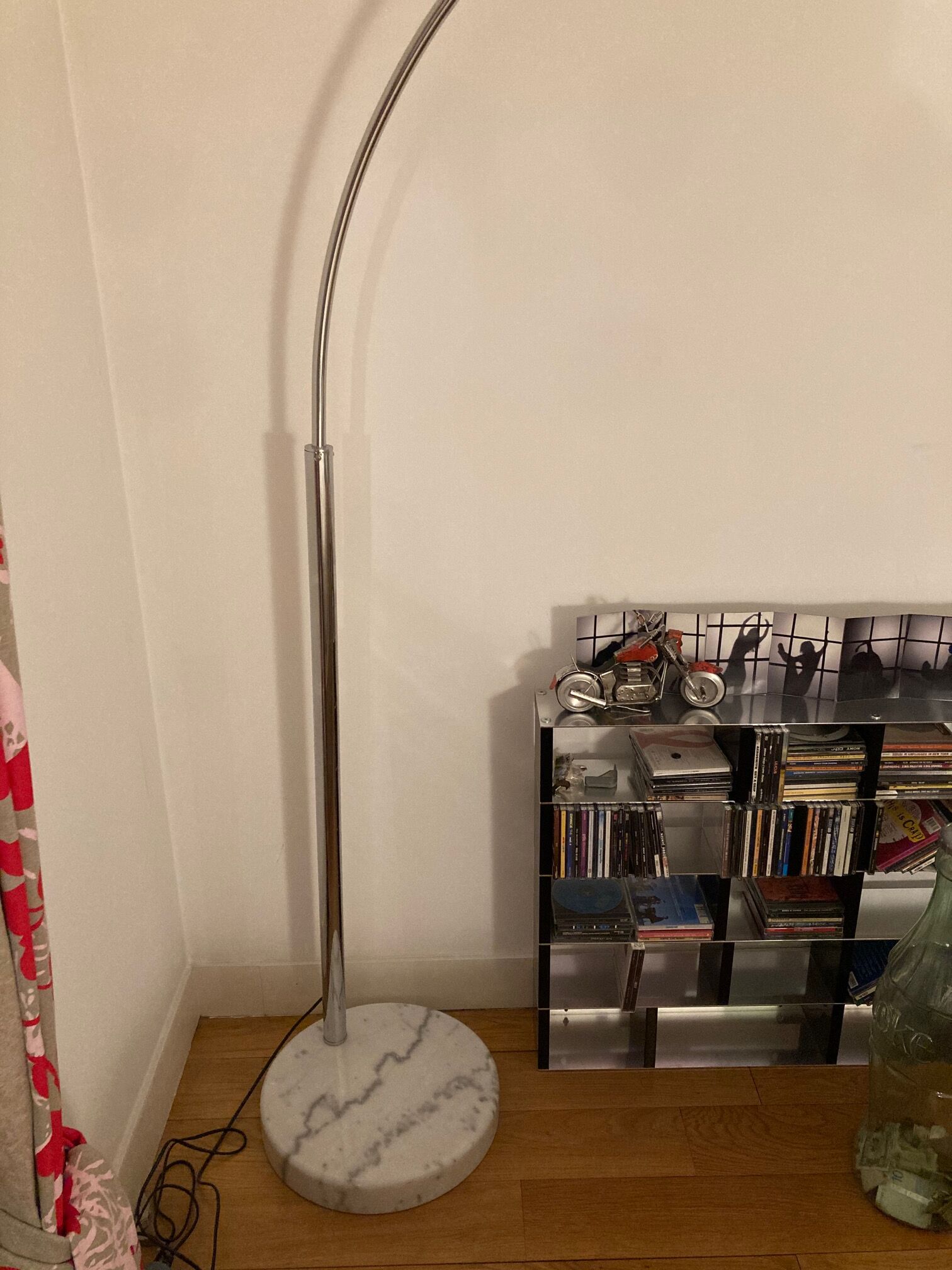 Ball lamp with marble foot
