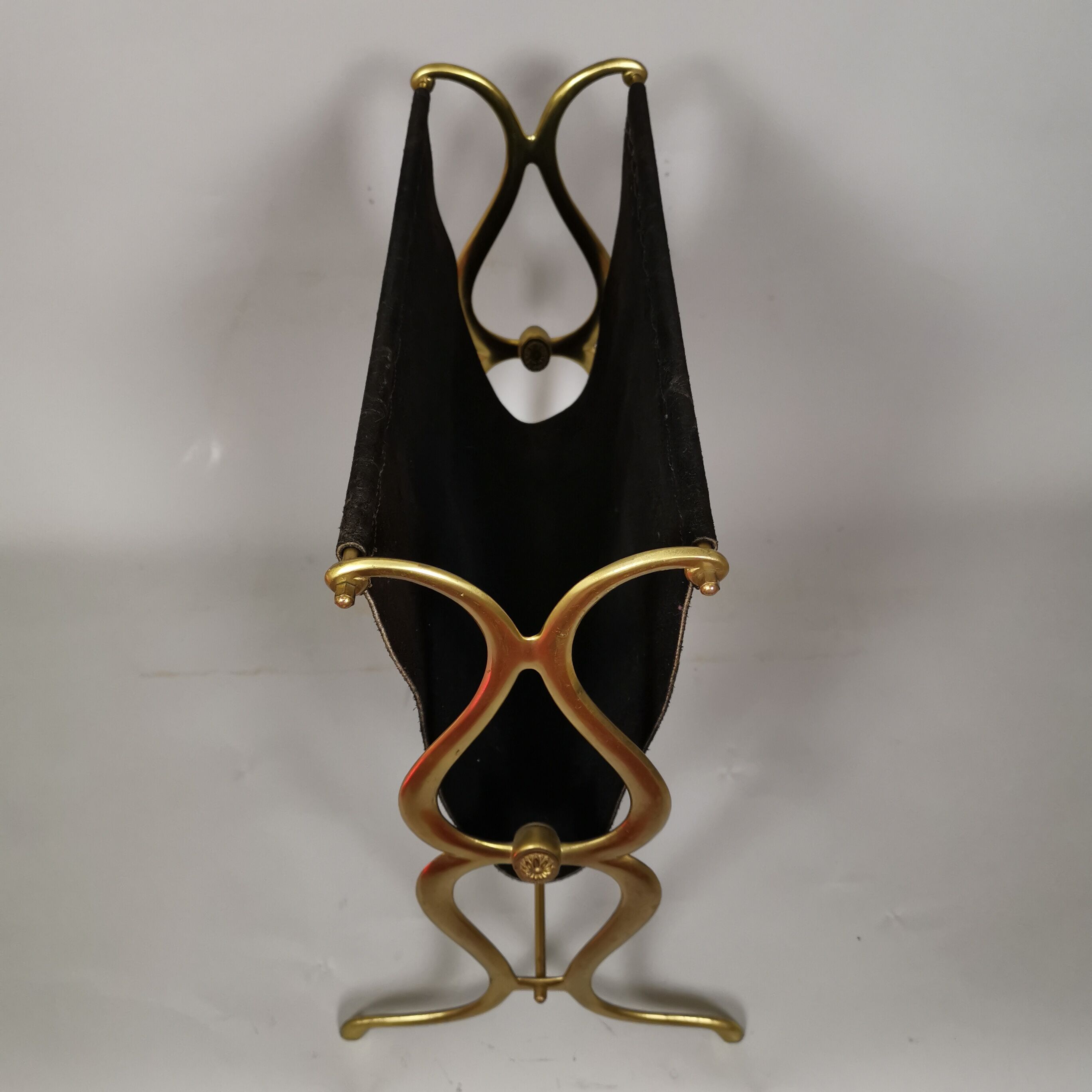 Vintage magazine holder