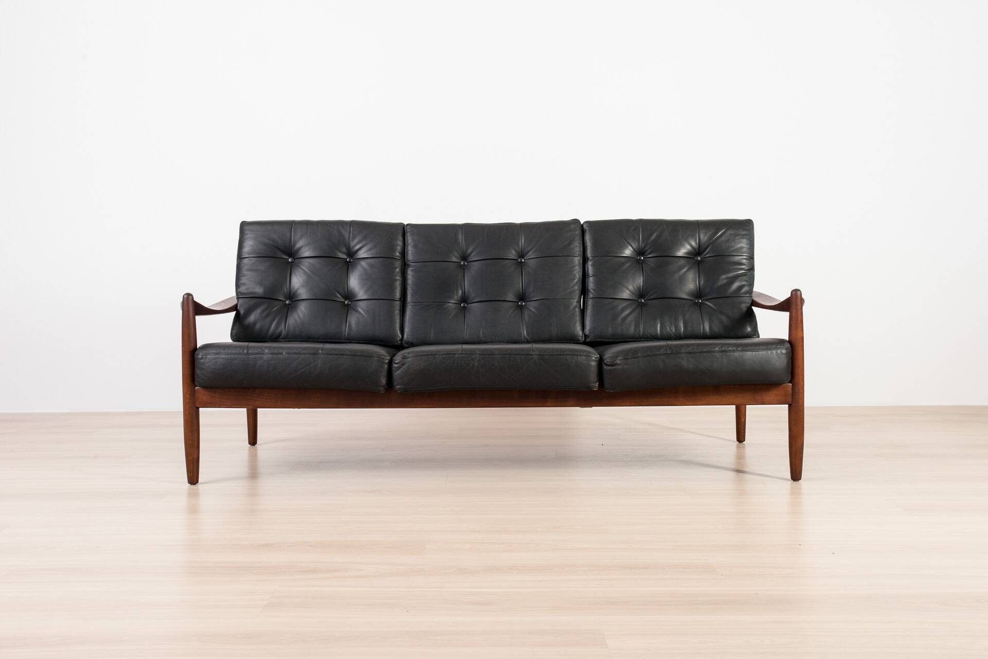Scandinavian Three-Seat Sofa in Solid Wood and Black Leather, 1960s