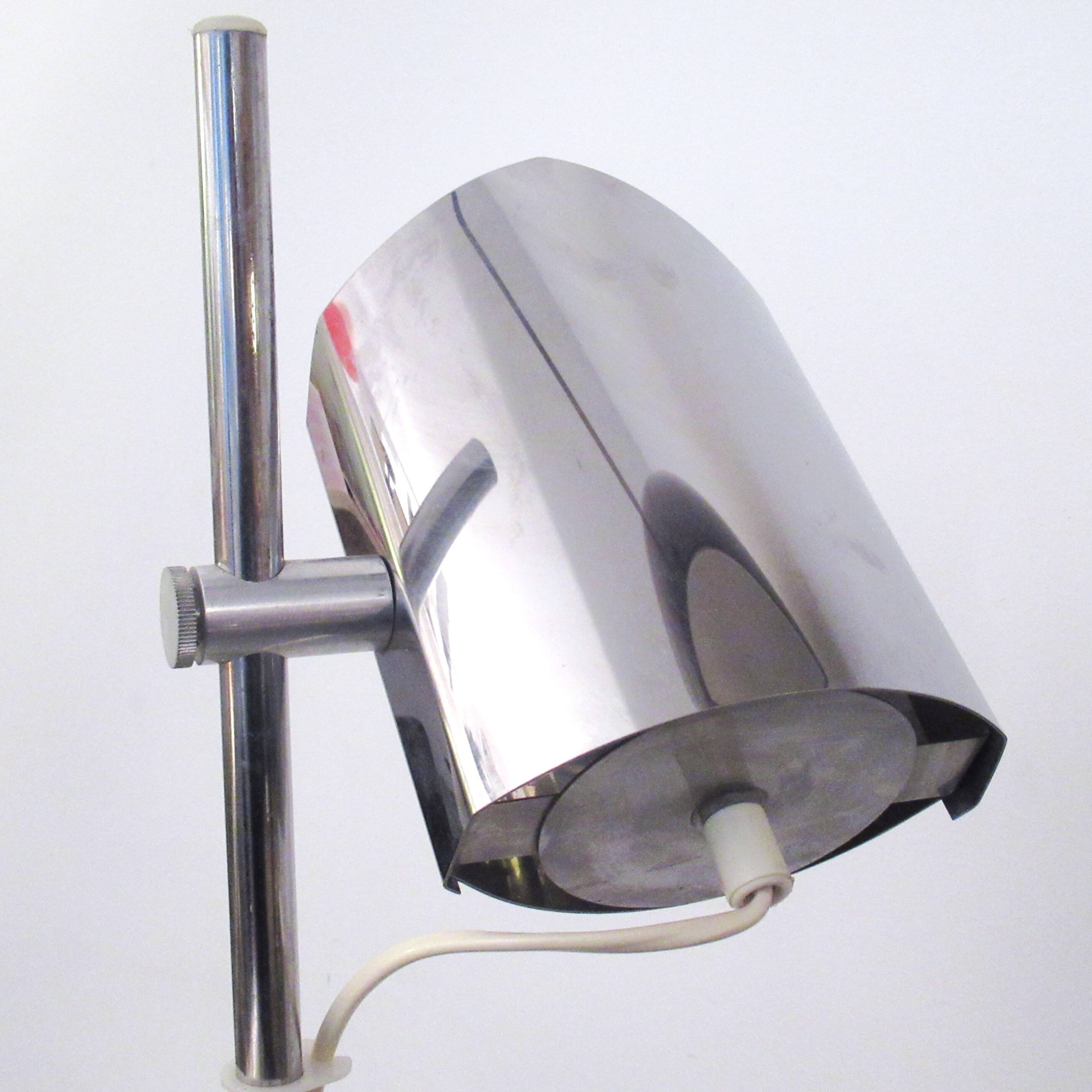 Lampadaire chromé Années 70