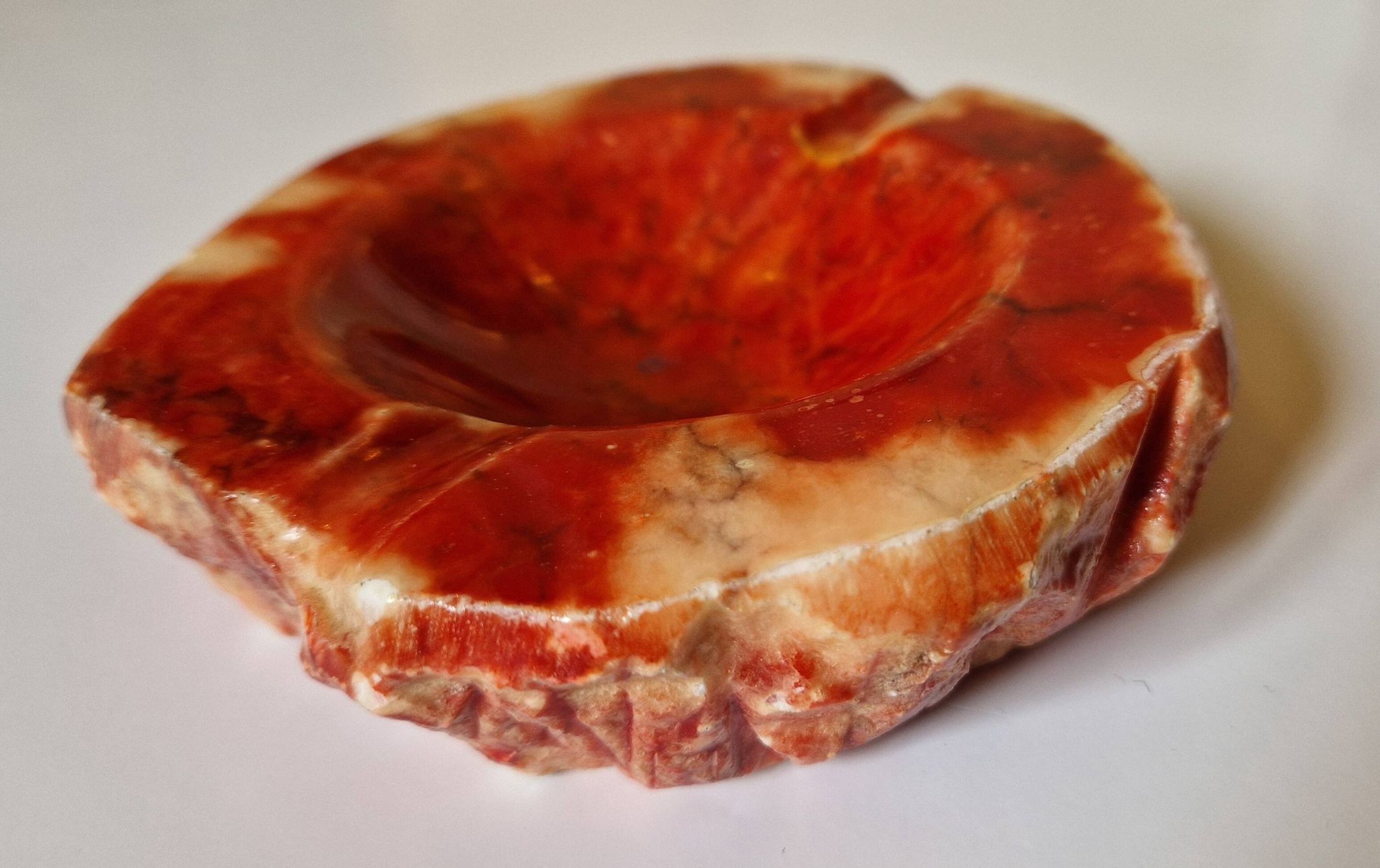 Vintage ashtray / pocket in red alabaster by Romano Bianchi, Italy 1960